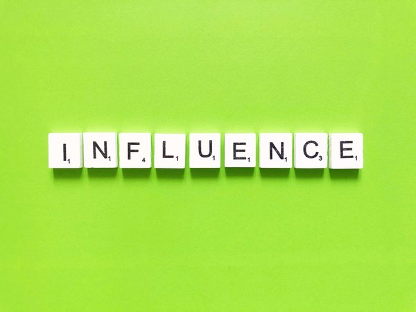 comment utiliser le marketing d'influence pour atteindre une audience spécifique